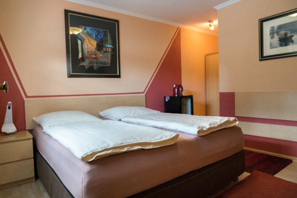 City Hotel Гільден Екстер'єр фото