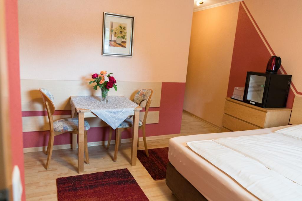 City Hotel Гільден Екстер'єр фото